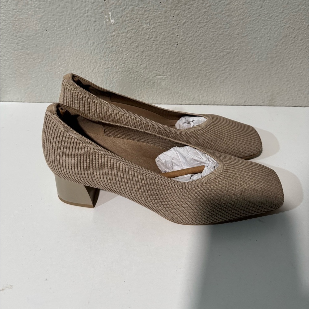 ARROMIC Women's Pumps, Closed Toe Chunky Square Toe Low Block Heels size 10W - Picture 2 of 12